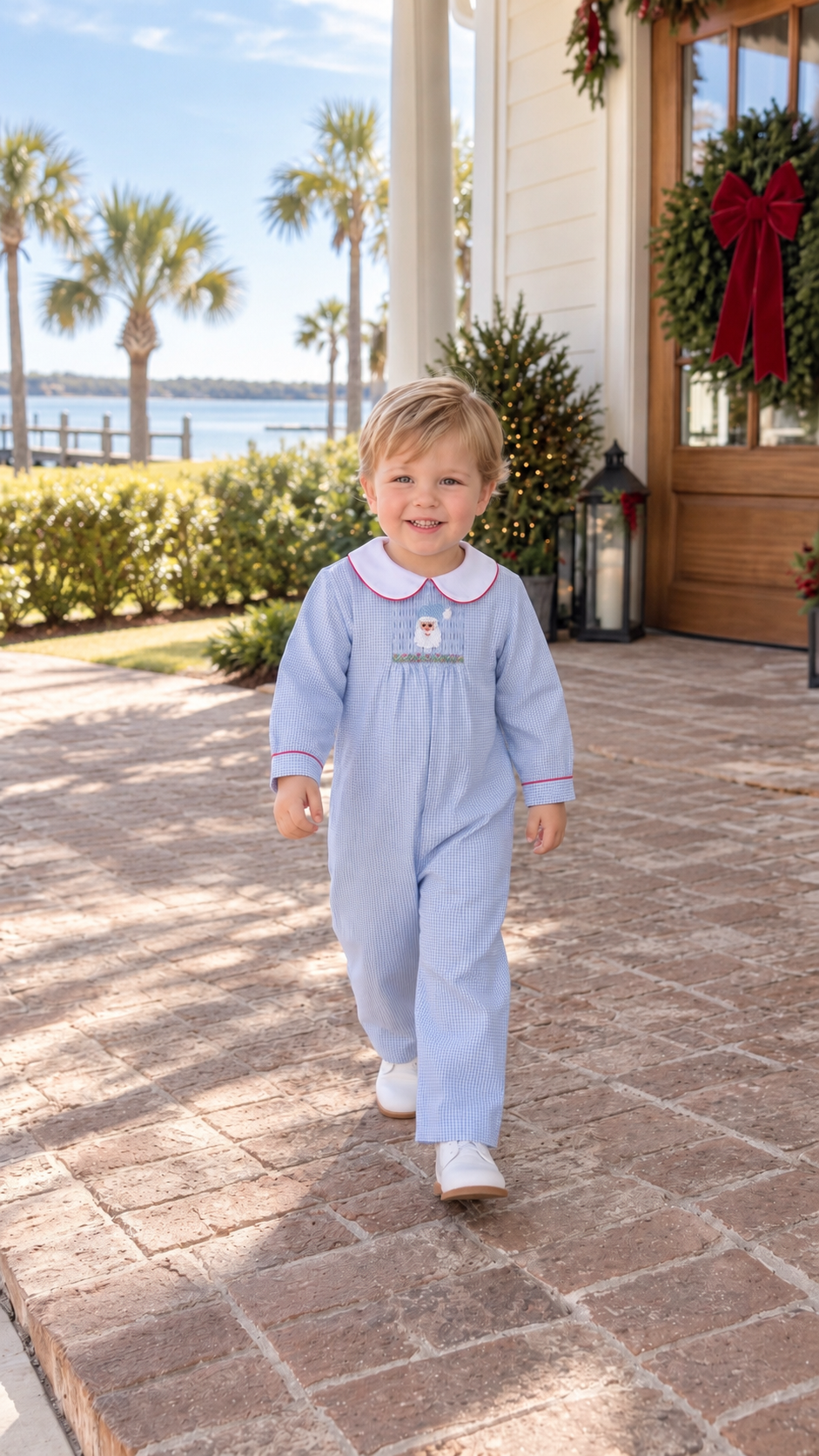 Longall with Hand Picture Smocked Santa Petit Ami & Zubels
