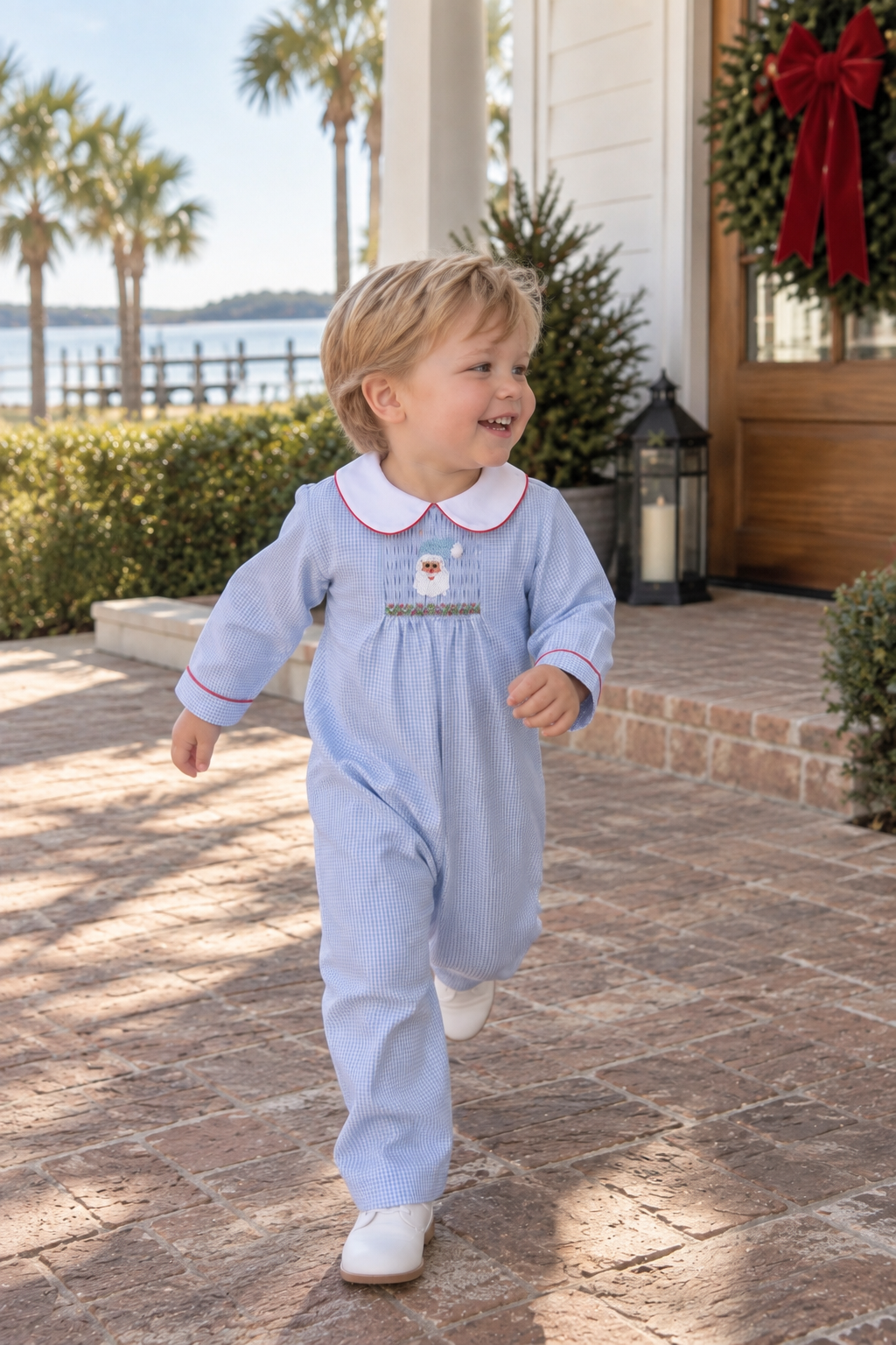 Longall with Hand Picture Smocked Santa Petit Ami & Zubels