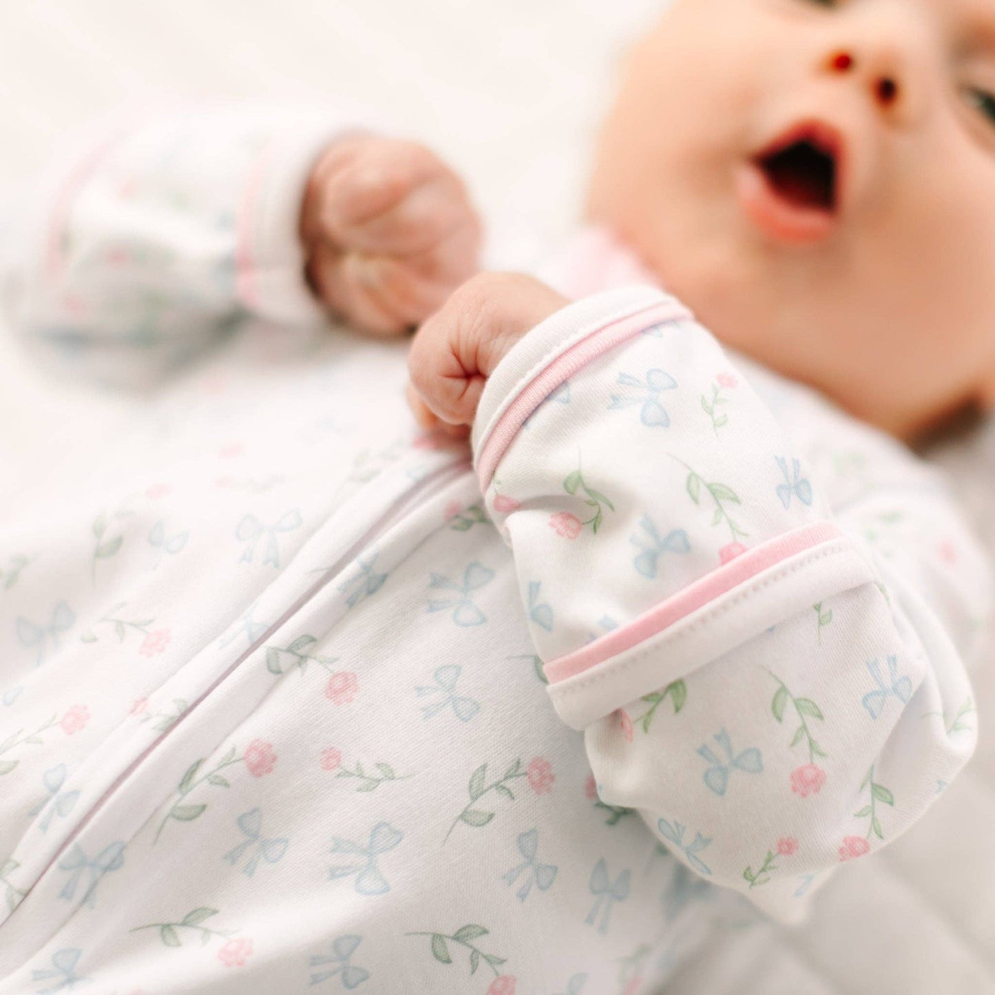 Evelyn's Classics Print Zip Footie Magnolia Baby