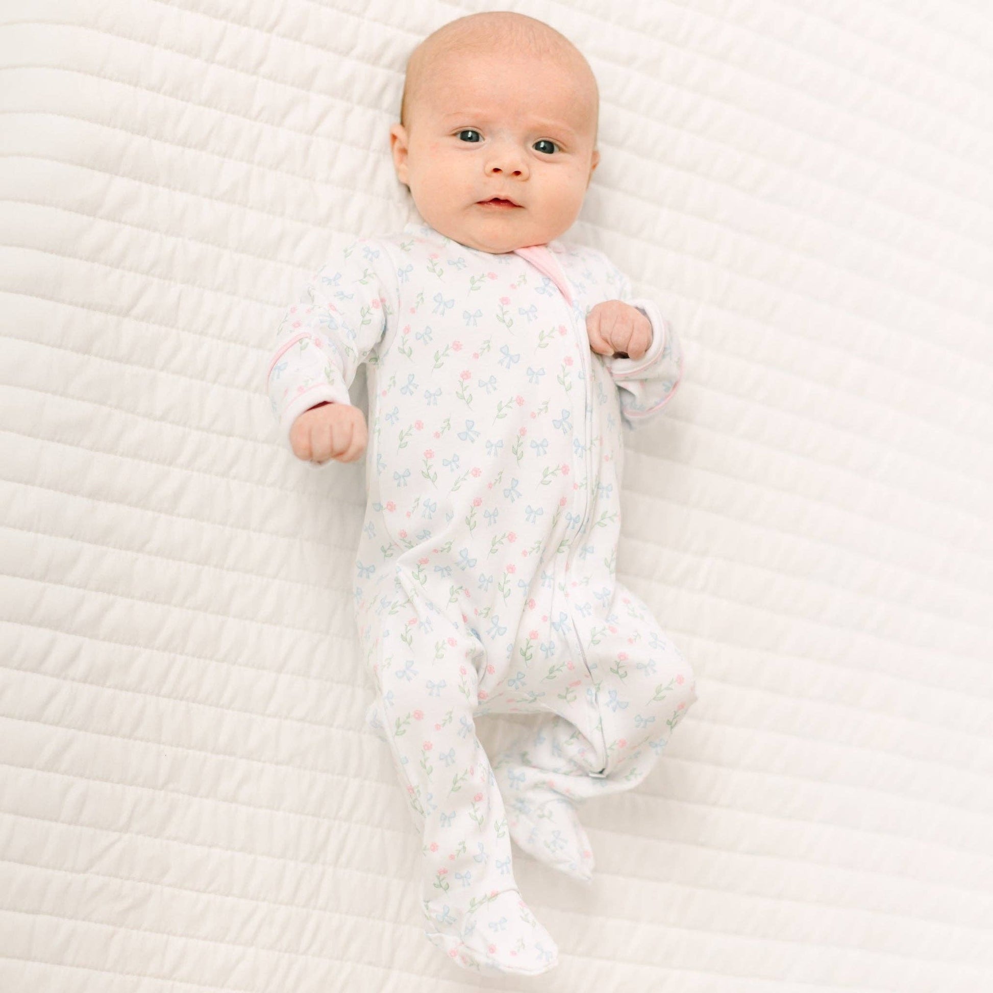 Evelyn's Classics Print Zip Footie Magnolia Baby