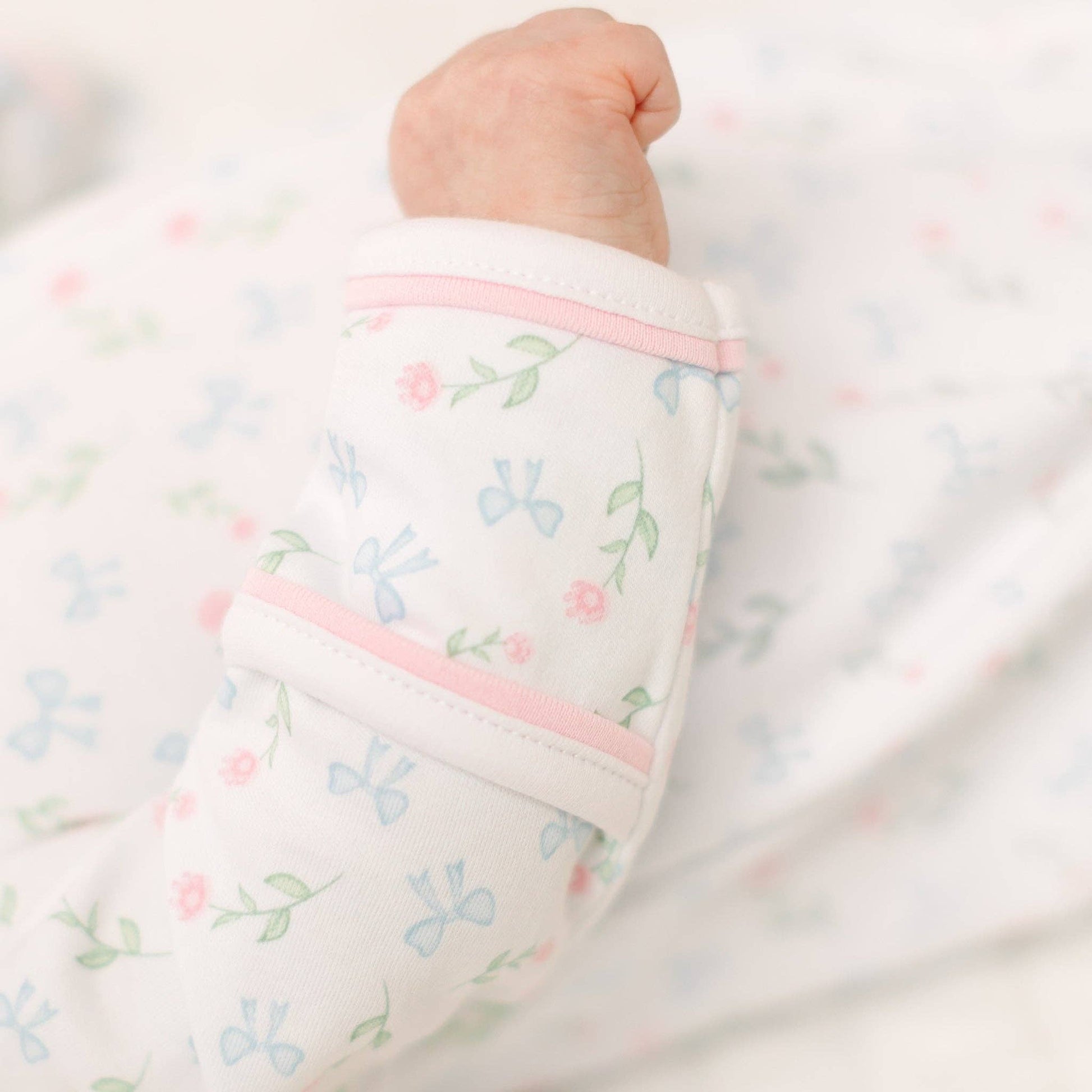 Evelyn's Classics Print Zip Footie Magnolia Baby